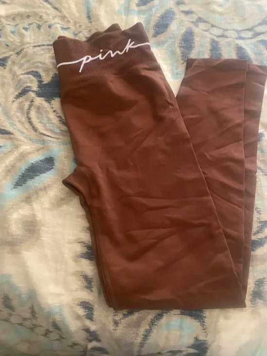 PINK Logo Active Leggings Bundle in Black, Brown, Hot Pink - Picture 3 of 8